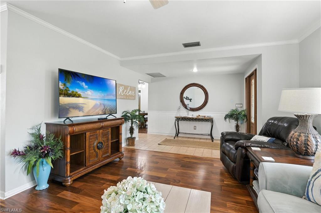 SHAMROCK LAKES - Residential