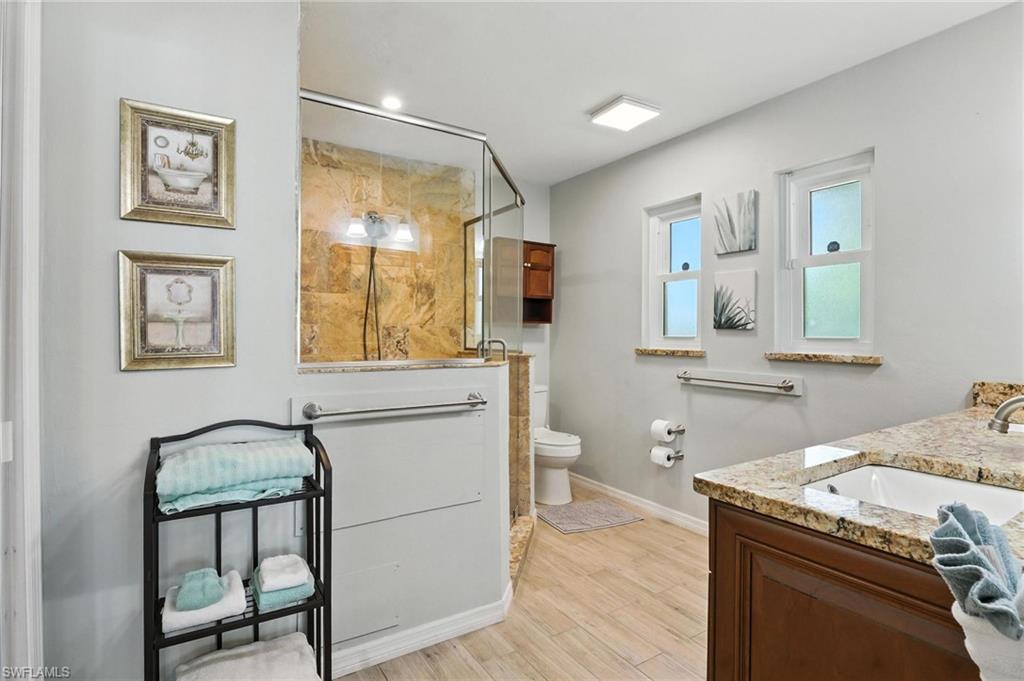 SHAMROCK LAKES - Residential