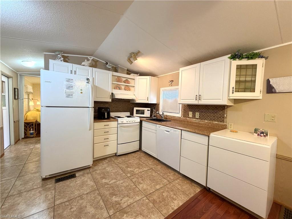 RIVERWOODS PLANTATION - Residential