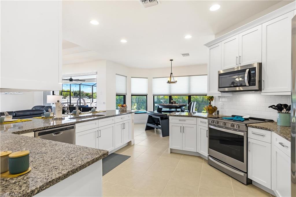 CAPE CORAL - Residential Lease