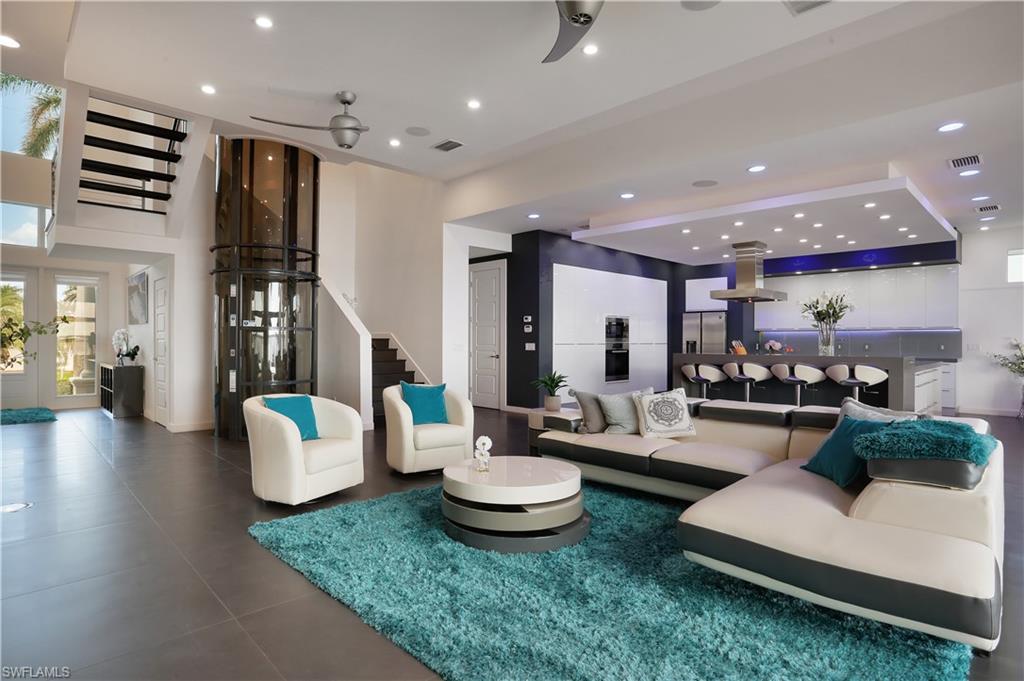 YACHT CLUB - Residential