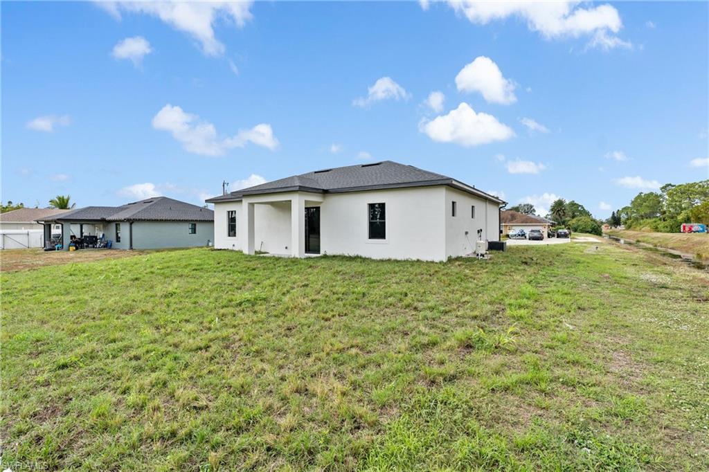 LEHIGH ACRES - Residential