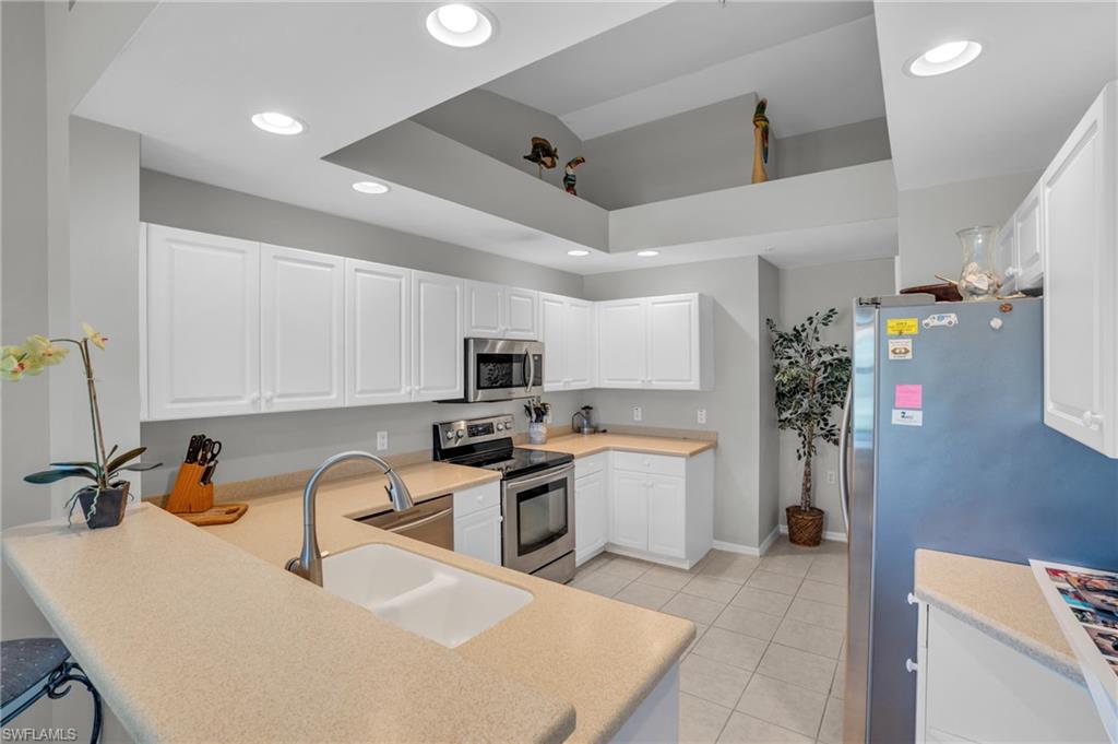LAUREL GREENS - Residential