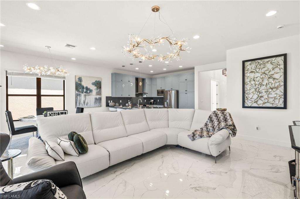 RIVERCREEK IN ESTERO - Residential