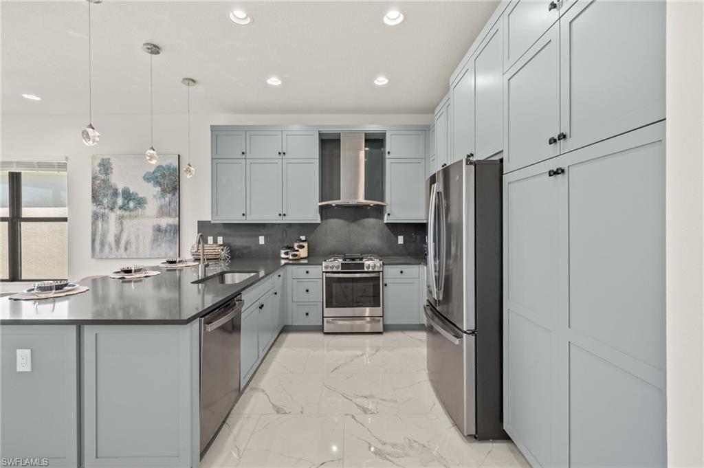 RIVERCREEK IN ESTERO - Residential