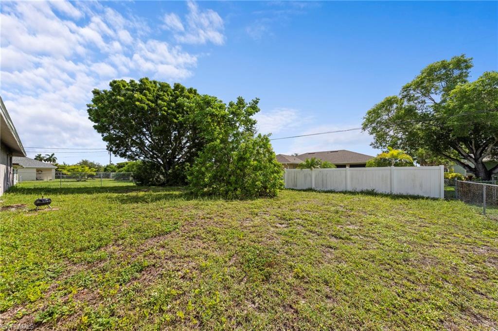 CAPE CORAL - Residential