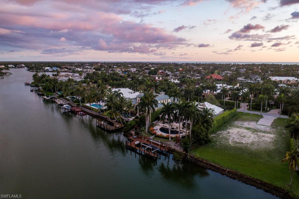 PORT ROYAL - Land