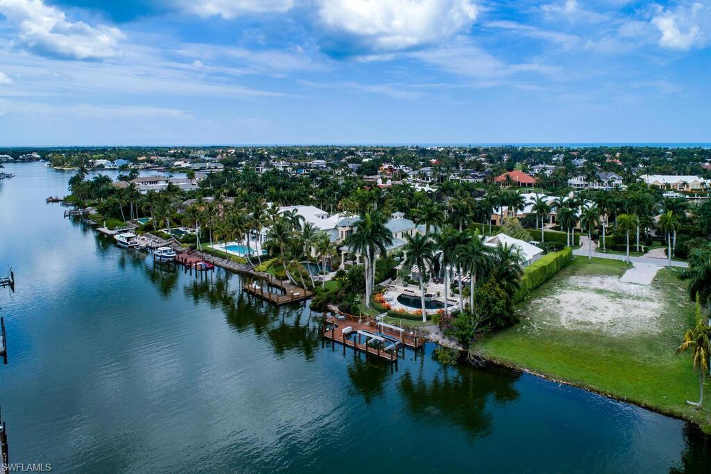 PORT ROYAL - Land