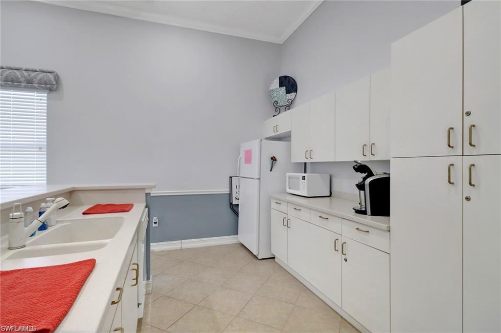 BLUE HERON - Residential Lease