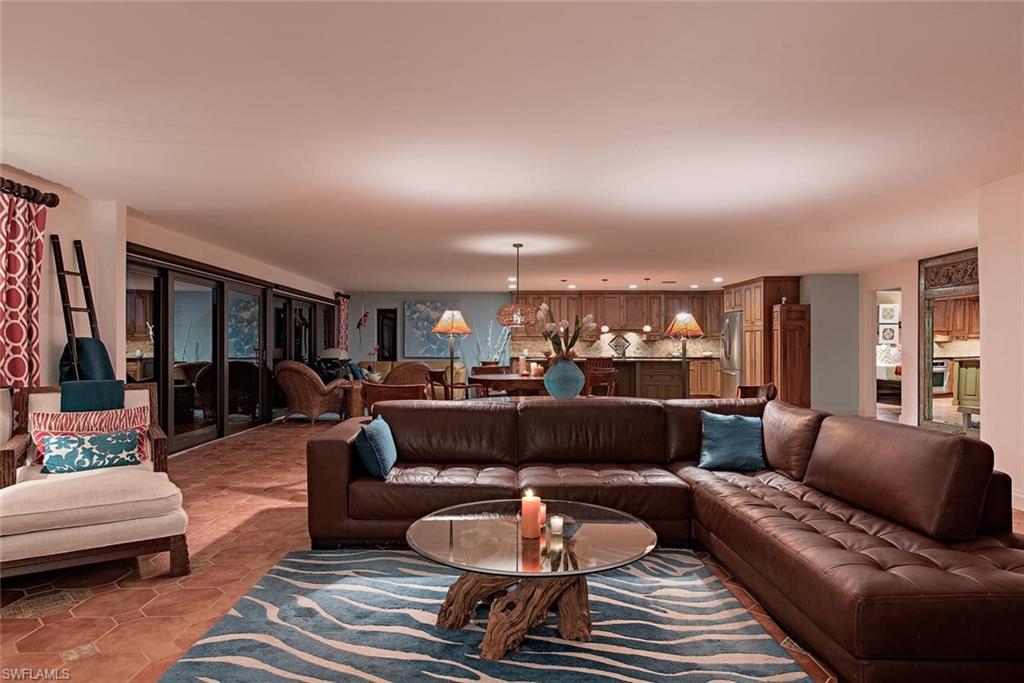 ROYAL HARBOR - Residential