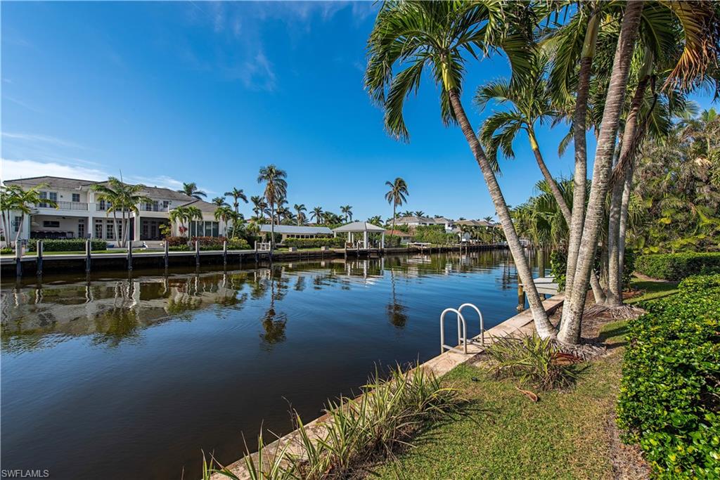 AQUALANE SHORES - Residential