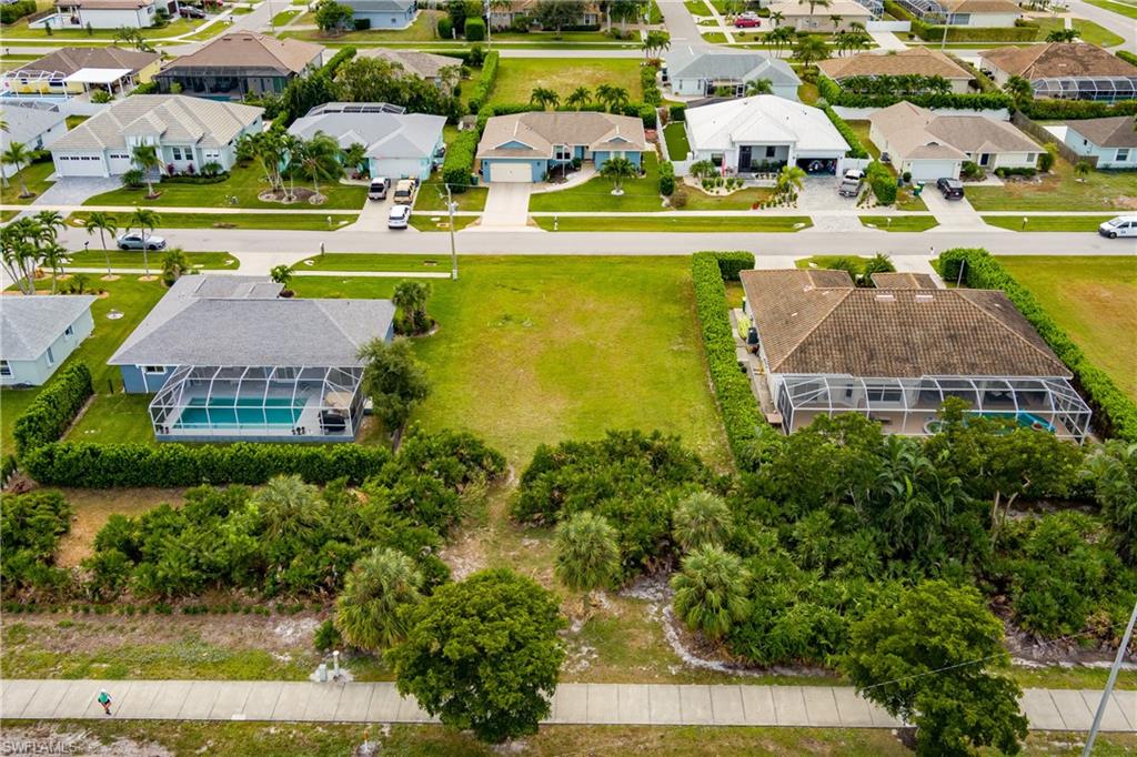 MARCO ISLAND - Land