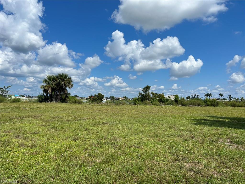 CAPE CORAL - Land