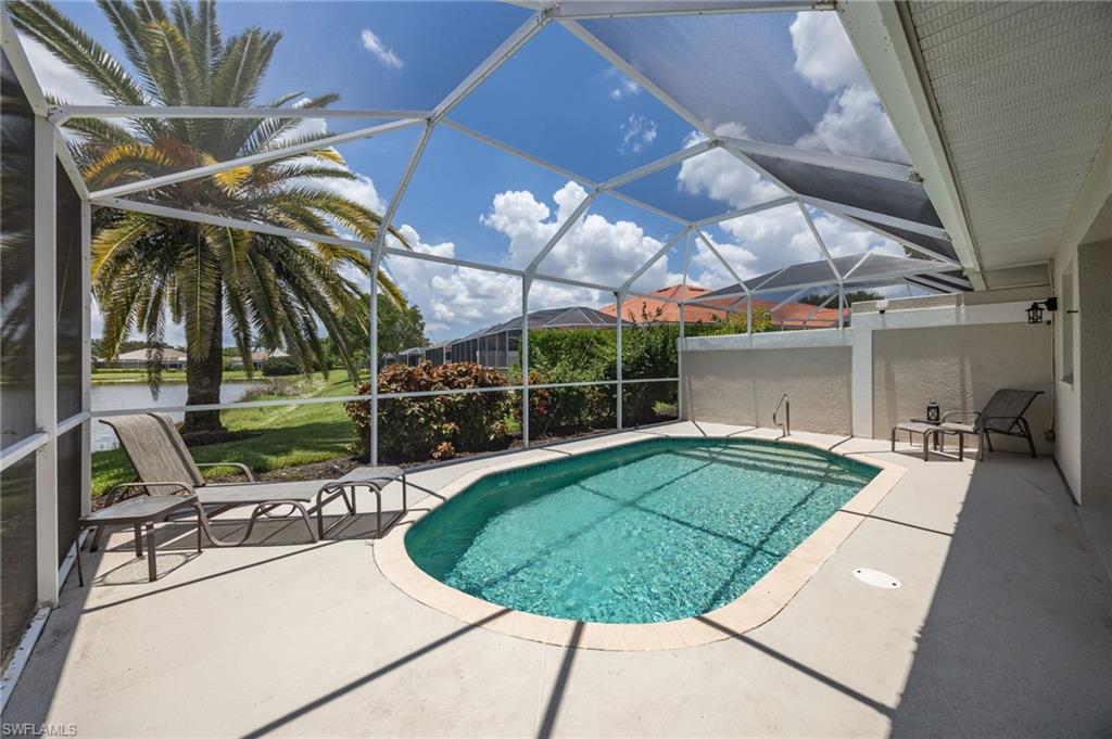 CRESTVIEW VILLAS - Residential