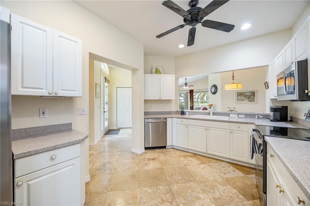 CRESTVIEW VILLAS - Residential