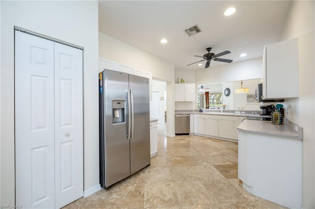 CRESTVIEW VILLAS - Residential
