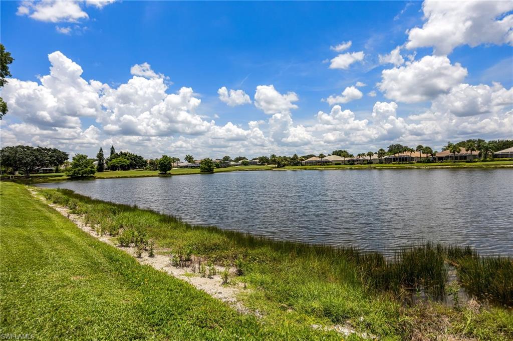 CRESTVIEW VILLAS - Residential