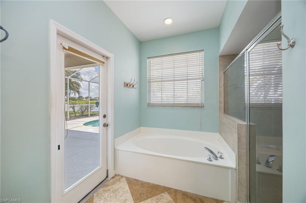 CRESTVIEW VILLAS - Residential