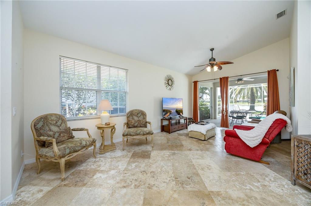CRESTVIEW VILLAS - Residential