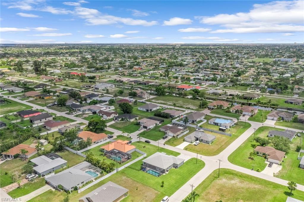 CAPE CORAL - Residential