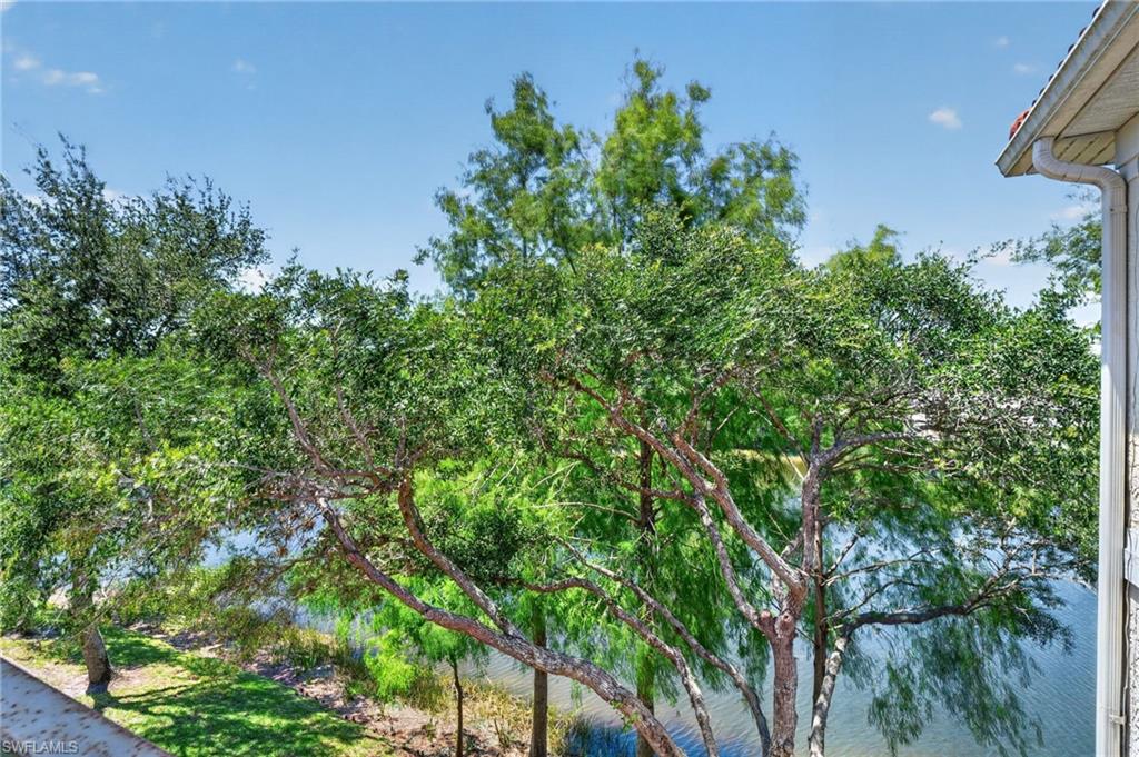 THE TIDES AT PELICAN LANDING - Residential