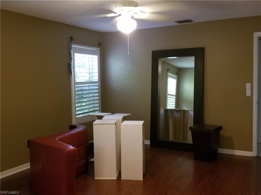 WILLOUGHBY ACRES - Residential