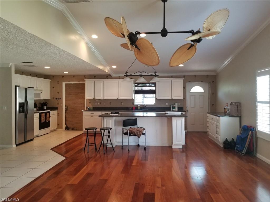 WILLOUGHBY ACRES - Residential