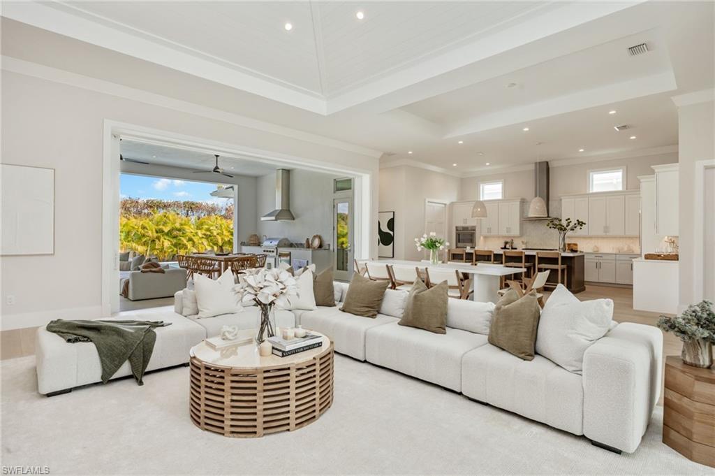 COCONUT LANDING - Residential