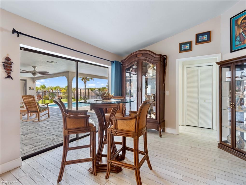 PALM ACRES - Residential