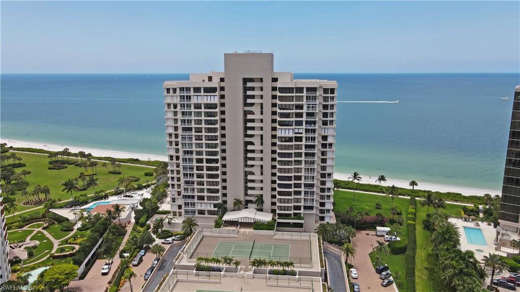 PARK PLAZA - Residential