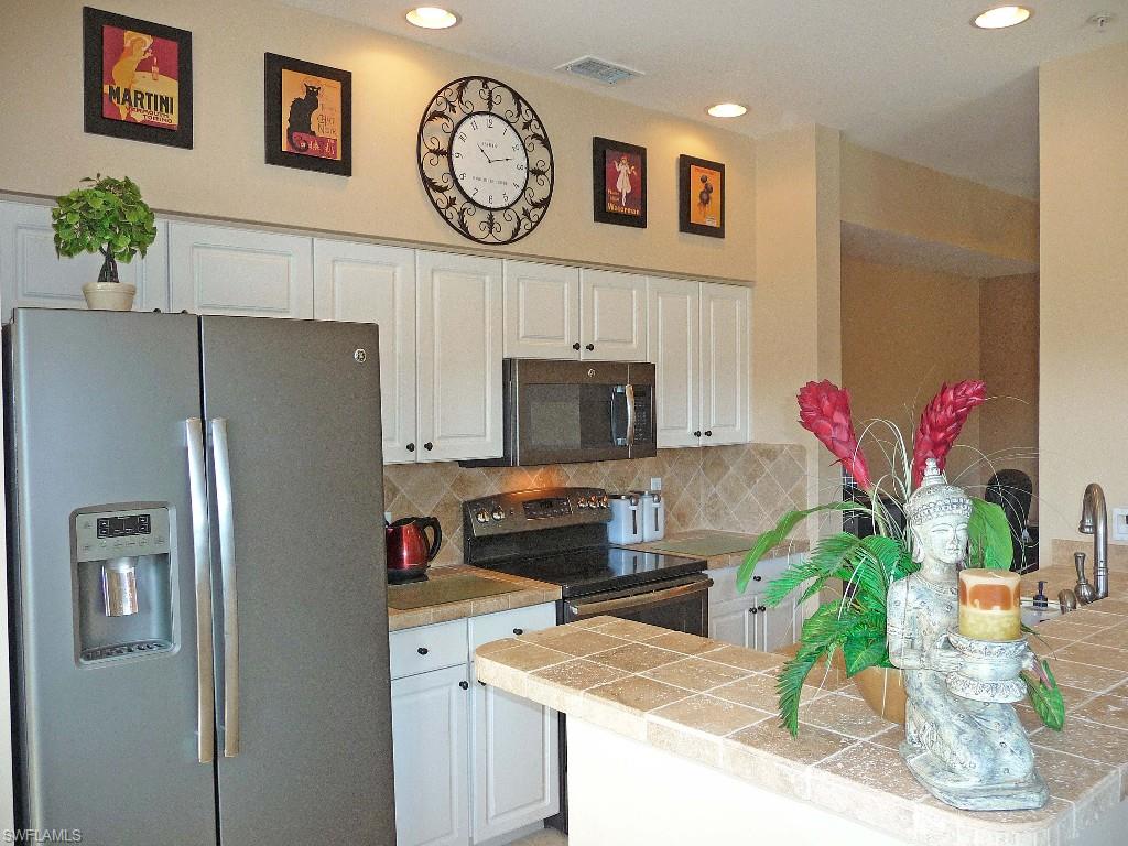 HERITAGE POINTE - Residential