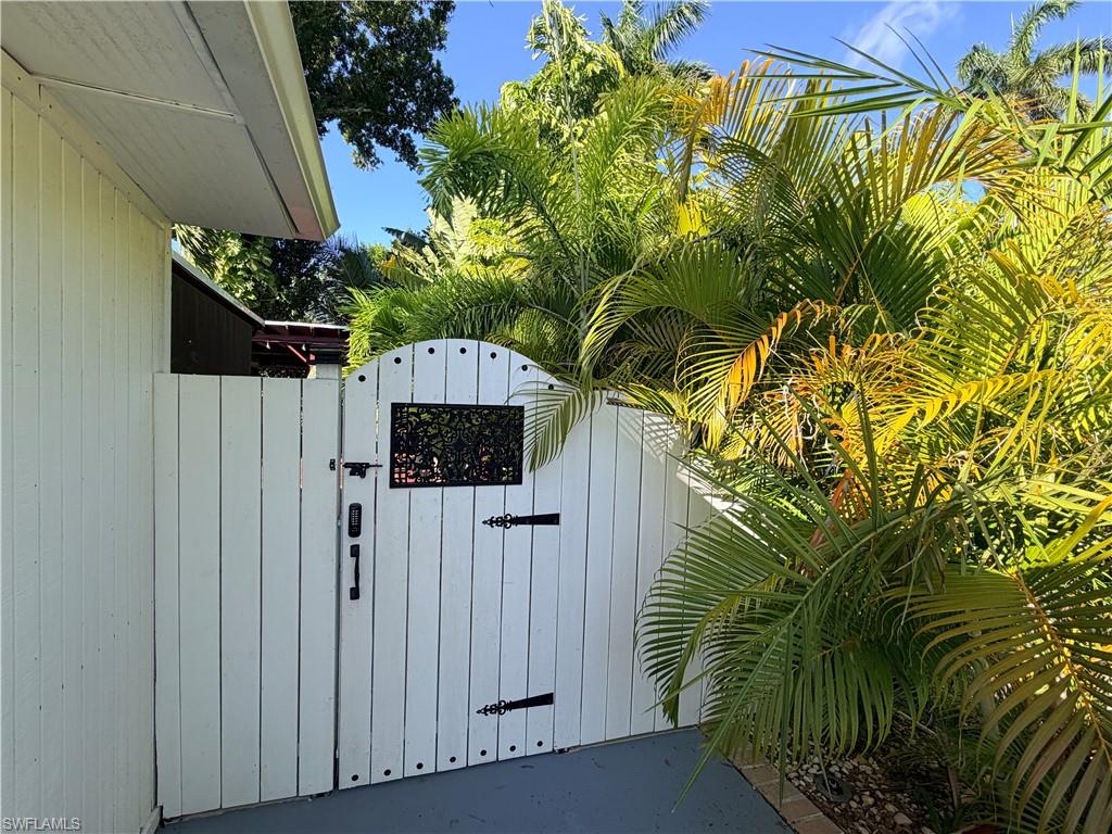 FORT MYERS - Residential Lease