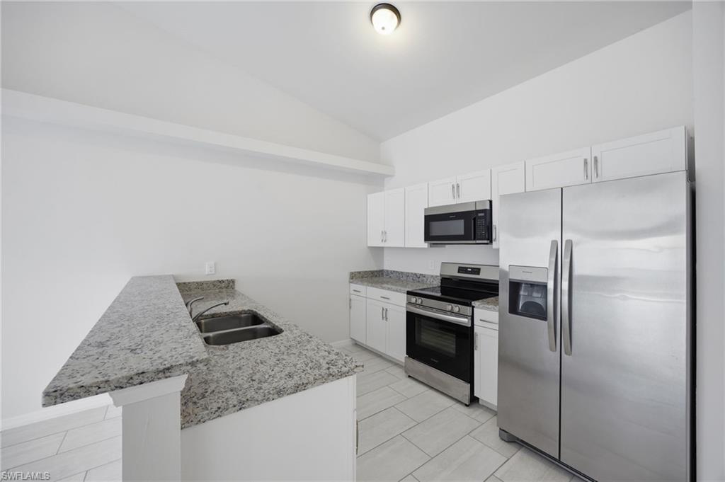 CAPE CORAL - Residential Lease