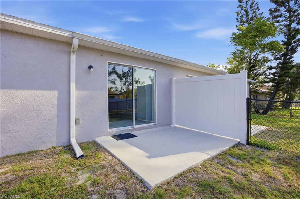 CAPE CORAL - Residential Lease