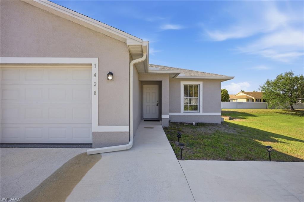 CAPE CORAL - Residential Lease