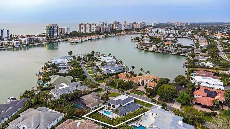 MOORINGS - Residential