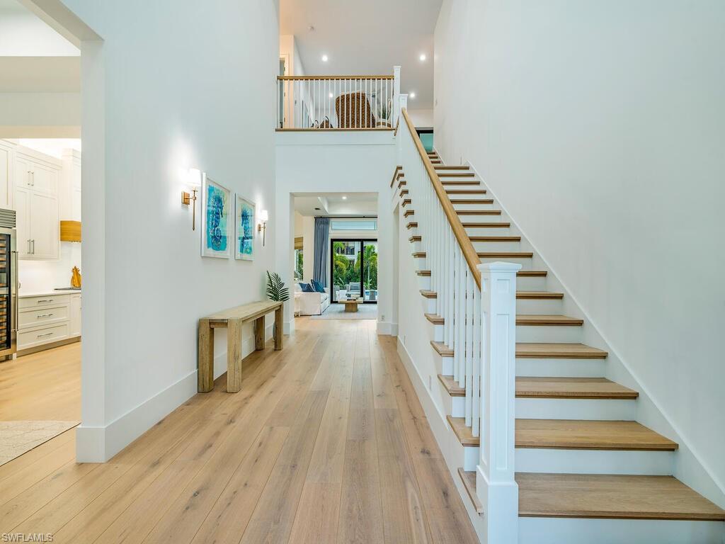 MOORINGS - Residential