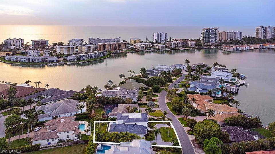 MOORINGS - Residential