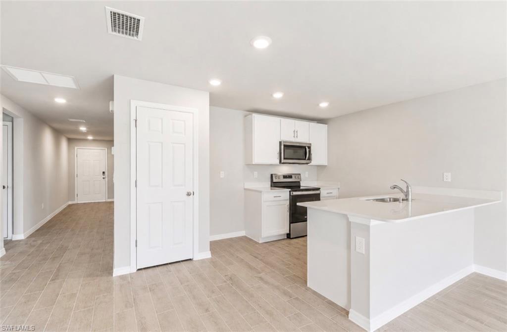 PORT LABELLE - Residential Lease