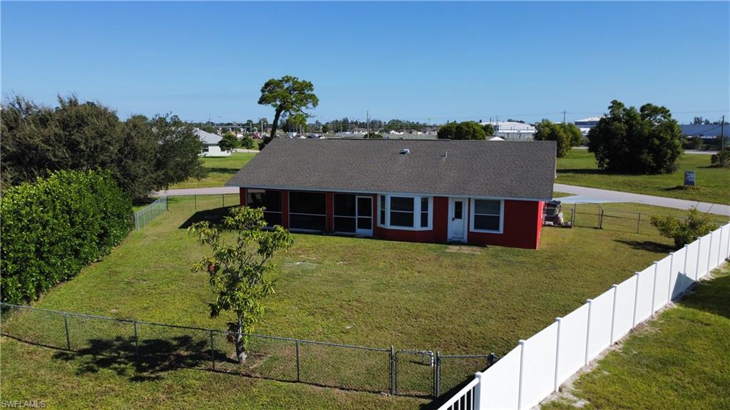 CAPE CORAL - Residential