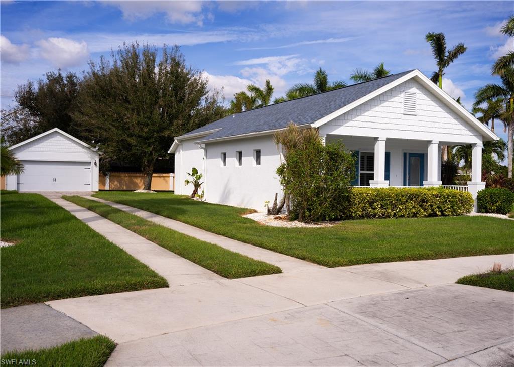 CELEBRATION CAPE - Residential