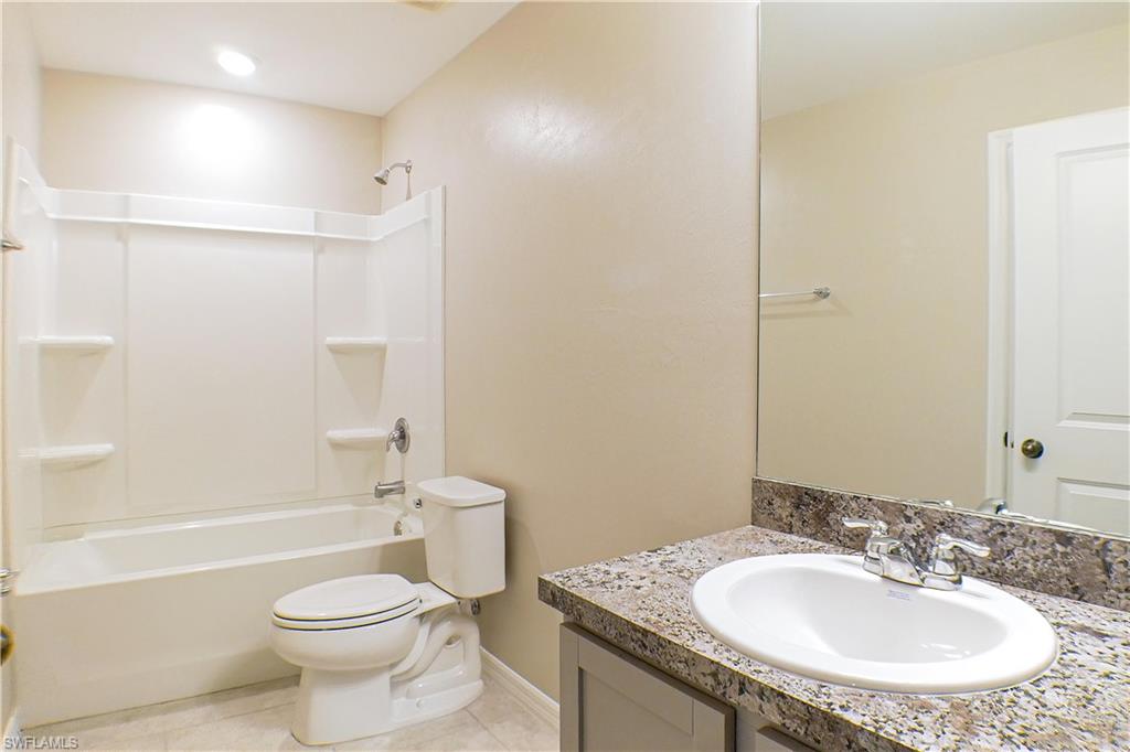 BAYSHORE COMMONS - Residential