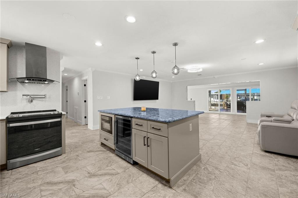 TIP TOP TERRACE - Residential