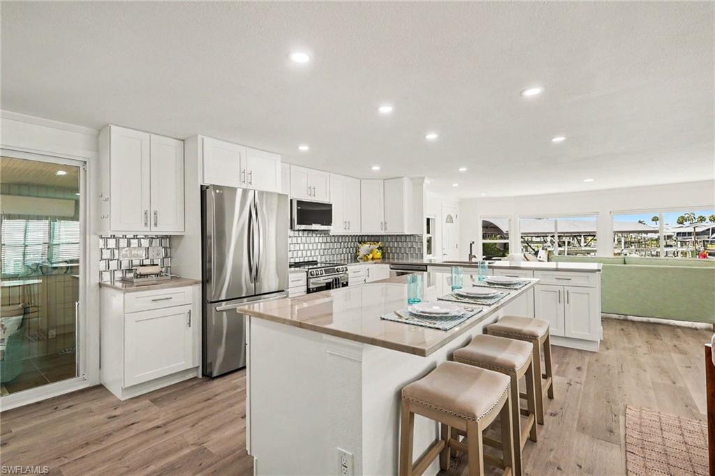 BAYSIDE ESTATES - Residential