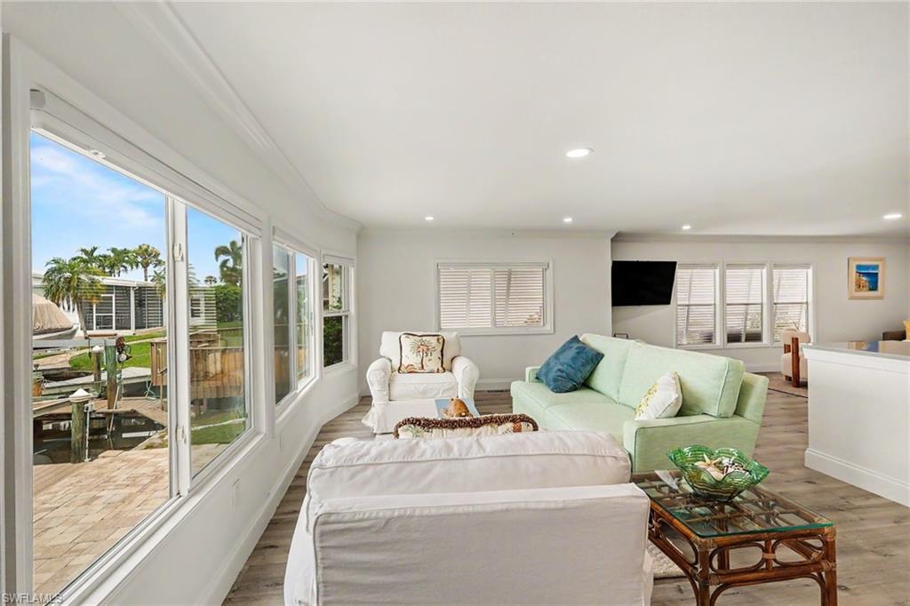 BAYSIDE ESTATES - Residential