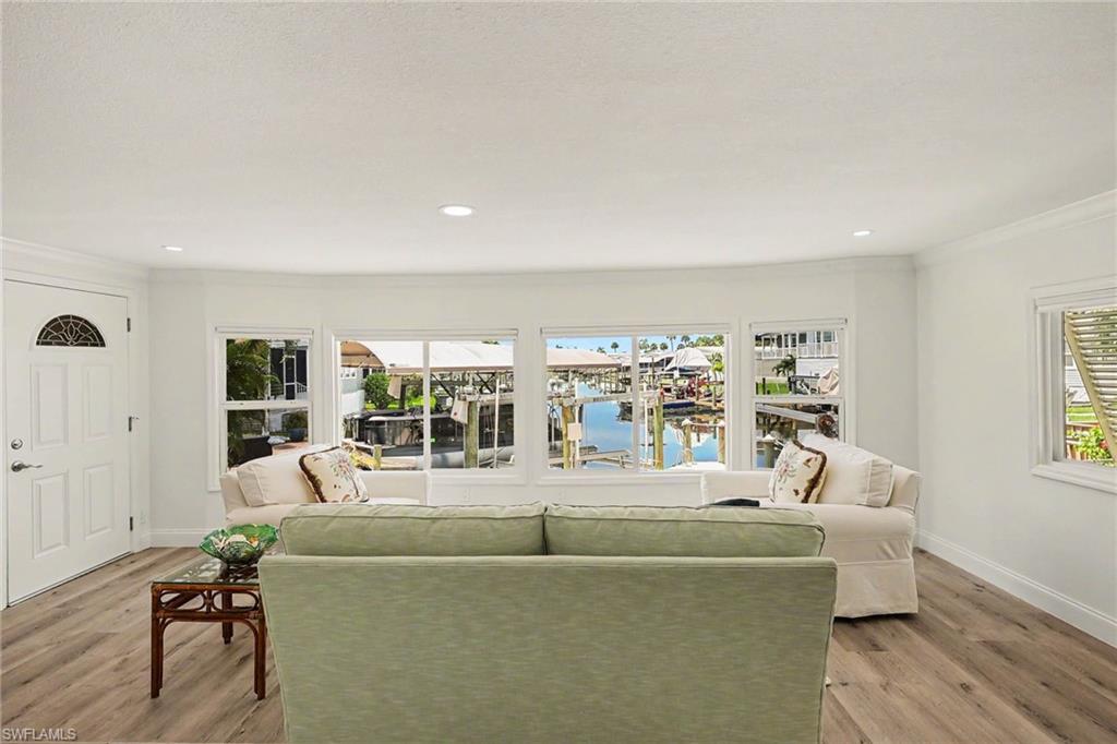 BAYSIDE ESTATES - Residential