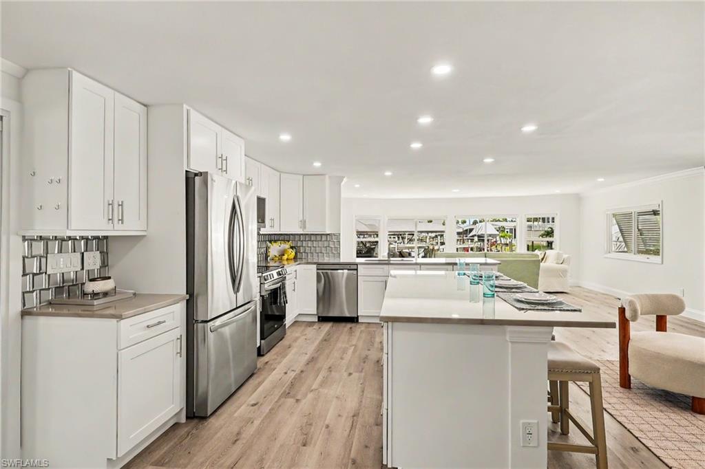 BAYSIDE ESTATES - Residential