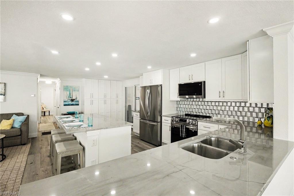 BAYSIDE ESTATES - Residential