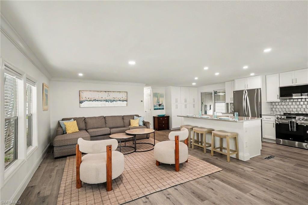 BAYSIDE ESTATES - Residential