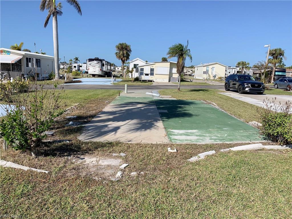 PALMETTO PALMS R V - Land
